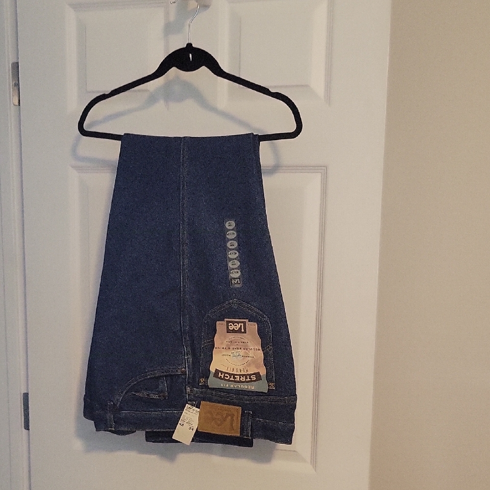 NWT LEE LEVI Straight-Leg Jeans